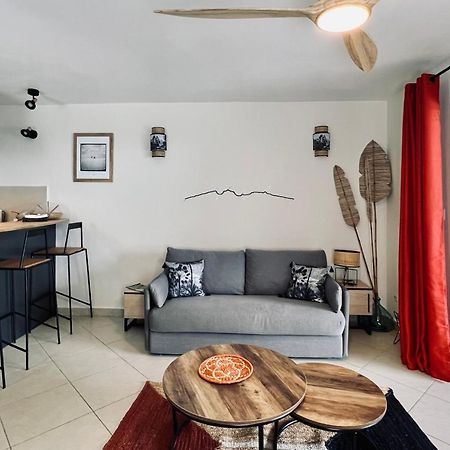Апартаменты Cosy Letchis Сен-Пьер Экстерьер фото